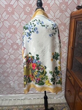 Floral Silk-Feel Scarf in White and Gold